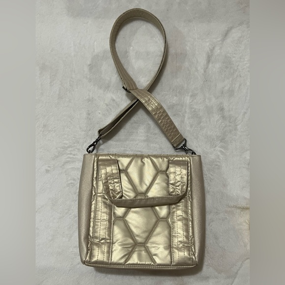 LUG - Cadence Crossbody Bag - Metallic Champagne - Picture 3 of 10